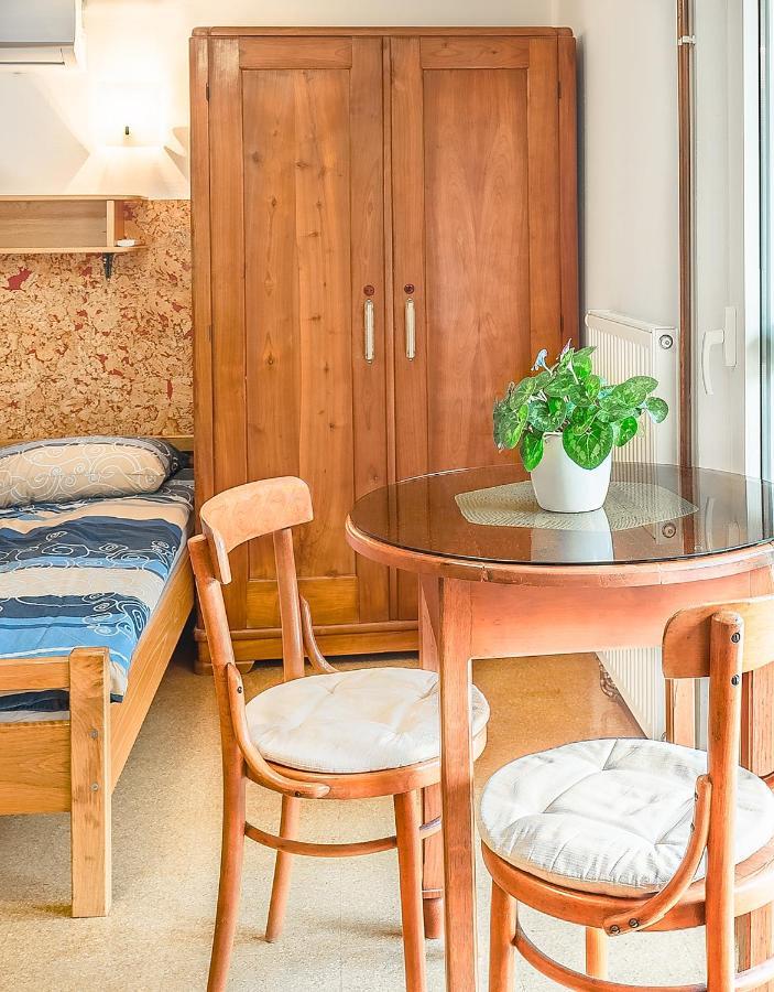 Fortun Estate - Apartmaji Ob Reki Kolpi Metlika Eksteriør bilde