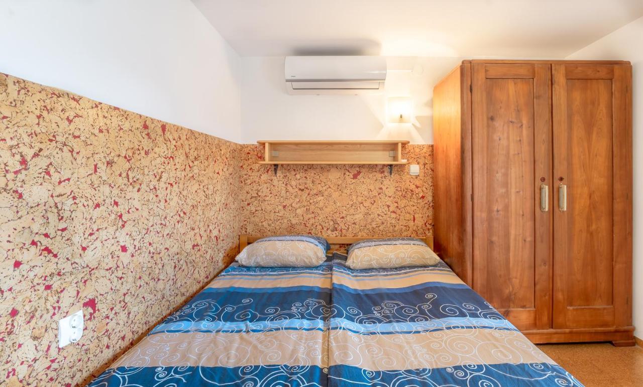 Fortun Estate - Apartmaji Ob Reki Kolpi Metlika Eksteriør bilde